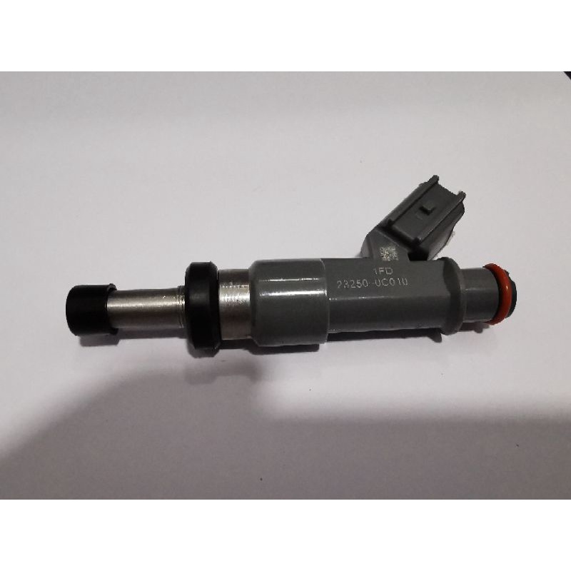 nozzle injektor innova bensin hilux fortuner 12 lubang 23250-oc010