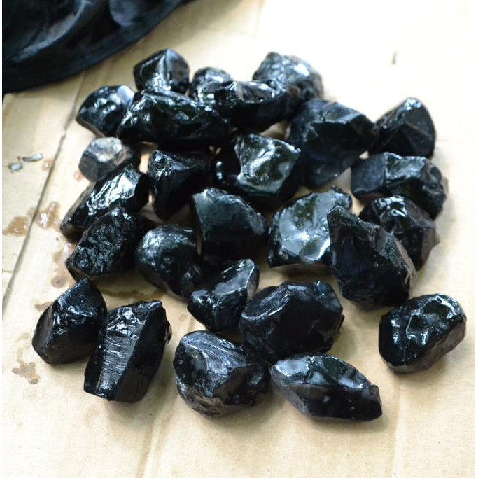 Kualitas Terbaik BAHAN Batu Black Sapphire / safir hitam tembus senter grosir Termurah PROMO