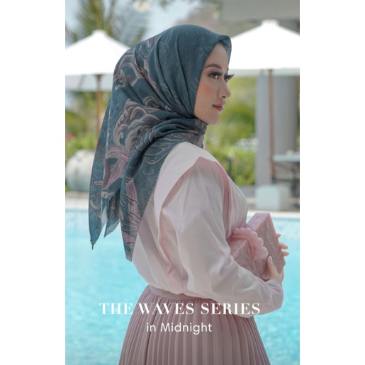 ORIGINAL THE WAVE SERIES BUTTONSCARVES READY