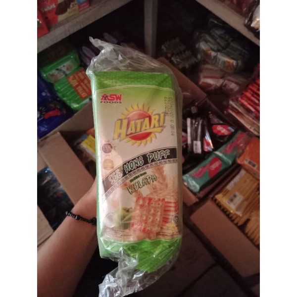 

BISKUIT ASW HATARI SEE HONG PUFF KELAPA RENCENG 10 X @32GR