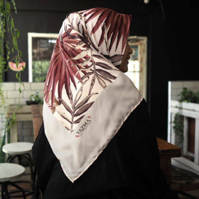 Hijab Turki Velvet Silk 110 cm Segiempat - Yaprak YZ17-282