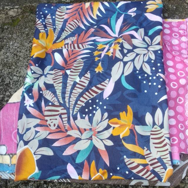 URUNG BANTAL KAPUK/URUNG BANTAL DAKRON/BRONGSONG KAPUK/KULIT BANTAL KAPUK MOTIF/TERMURAH/GROSIR