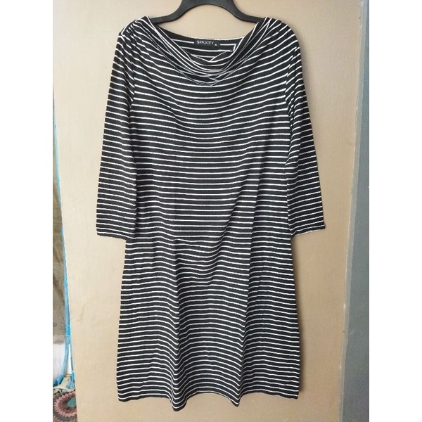 dress bekas / dress preloved gaun bekas / gaun preloved