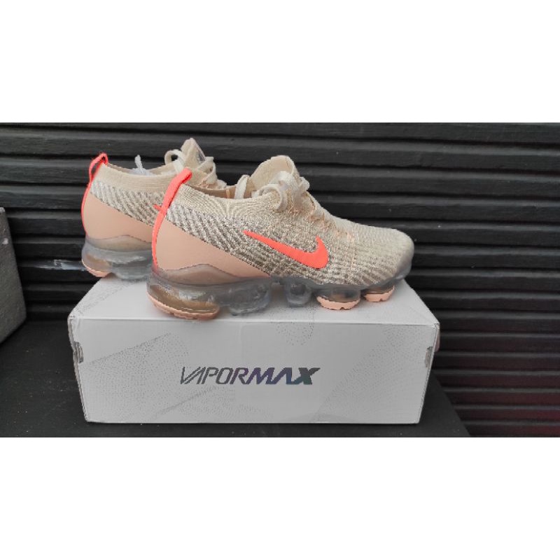 womens vapormax cream