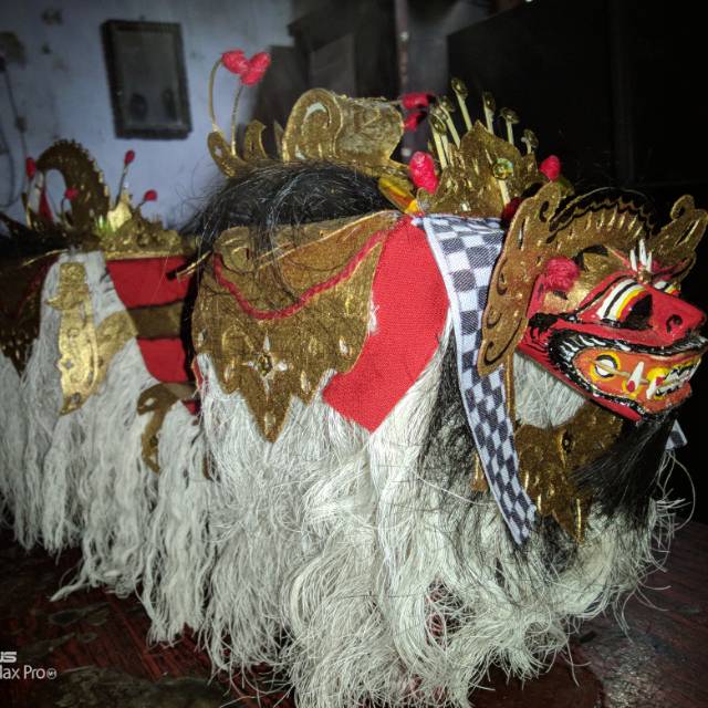 Miniatur Barong bali
