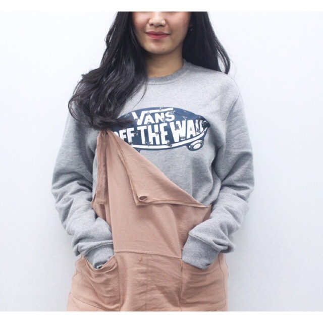 JUAL RUGI VANS SWEATER ORIGINAL 100% NO TIPU