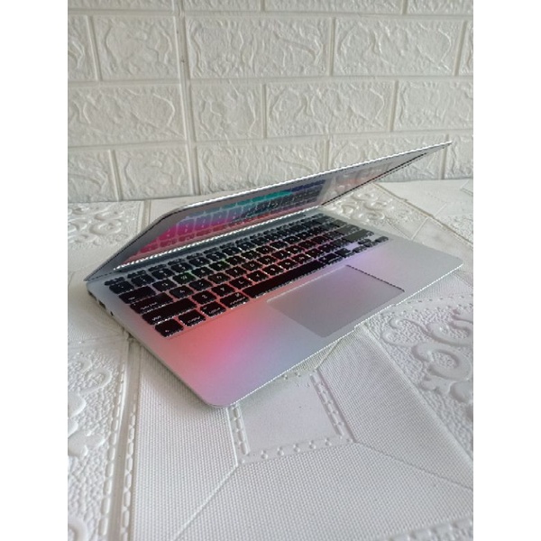 OBRAL MACBOOK AIR 11 TH 2015 CORE i5 RAM 4GB SSD 256GB OS MONTEREY GARANSI