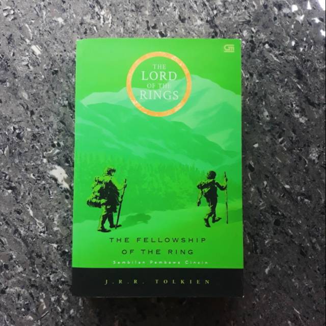 LORD OF THE RINGS: THE FELLOWSHIP OF THE RING (Bekas, terjemahan)