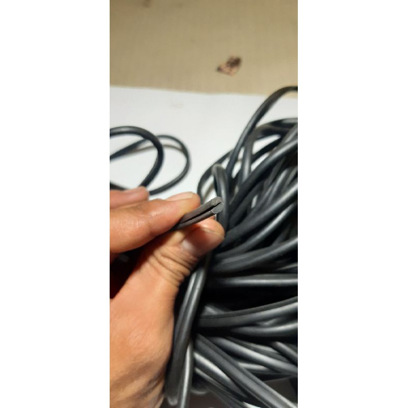 lis karet laci vespa