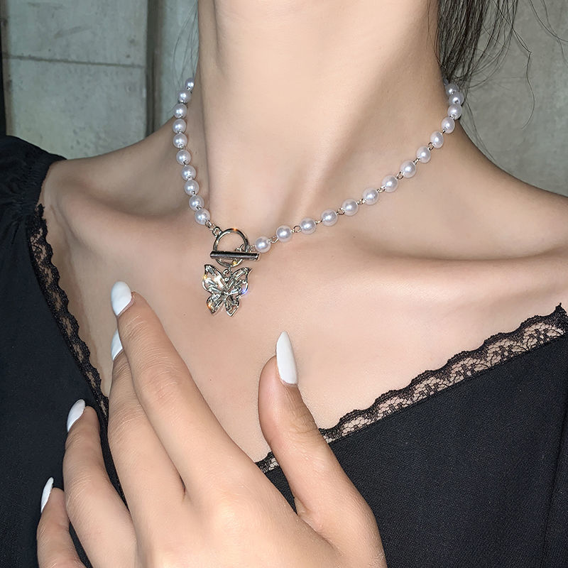 Kalung Liontin Kupu-Kupu Aksen Mutiara Gaya Korea Untuk Wanita
