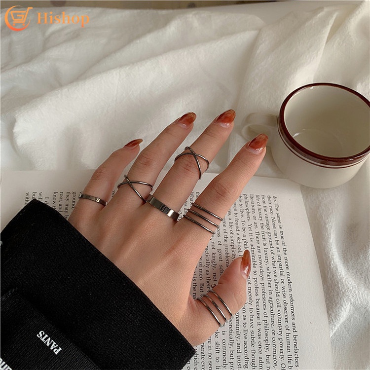 6pcs / Set Cincin Spiral Geometri Bahan Metal Warna Hitam Untuk Wanita