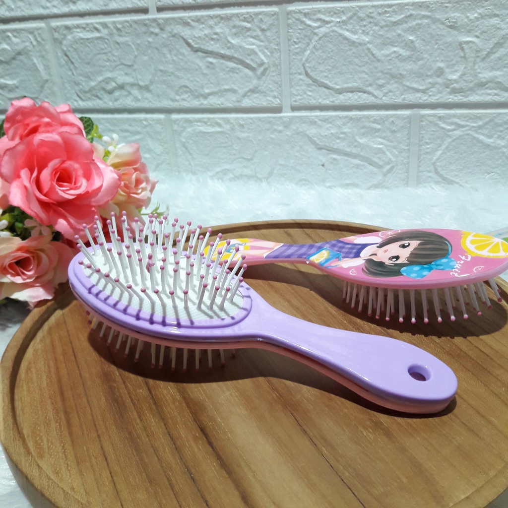 1355 / Sisir rambut anak perempuan anti statis / Karakter cewe chibby lucu