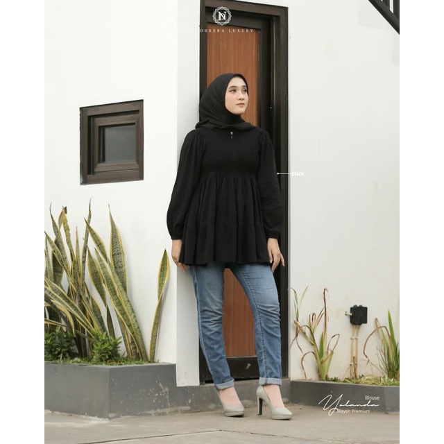 Yolanda blouse by Nadheera