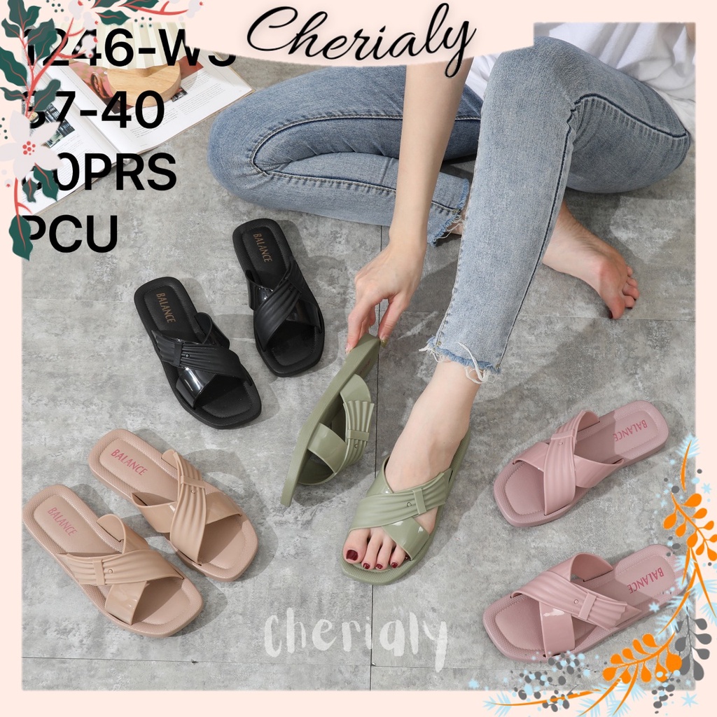 BALANCE Sandal Jelly Slop Wanita Import Karet Empuk Elastis Sendal Teplek Harian Motif Silang 1246-W3