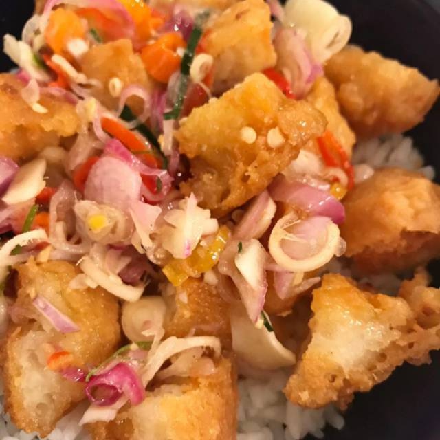 

Bakso goreng sambal matah humble