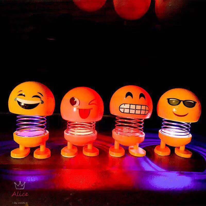 [1KG=40PCS]Boneka Per Goyang Kepala Emoticon LED Spring Shaking Doll Toys Pajangan Mobil Kepala