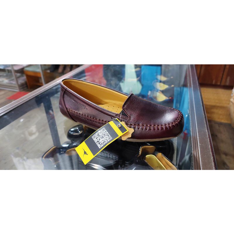 Sepatu Kangaroo Wanita