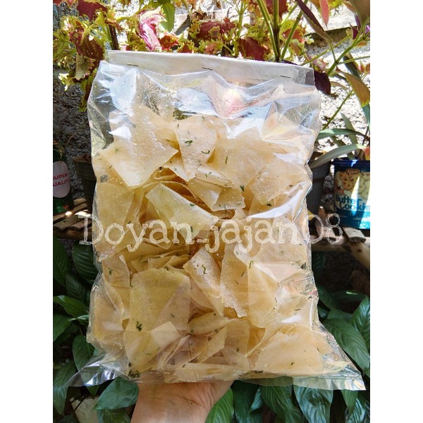 

KRIPIK KACA RENYAH ORIGINAL GURIH ASIN DAUN JERUK 300 GRAM