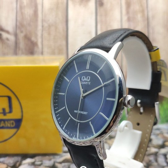 [COD] Jam Tangan Pria Q&Q QQ Analog Strap Kulit Hitam QA24J302Y Original KEREN KOTAK KADO TERBARU