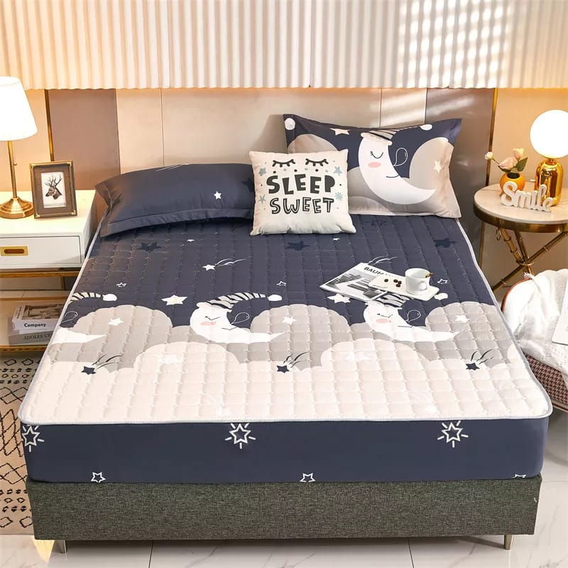 SPREI WATERPROOF IMPORT 180 X 200 CM / SPREI WATERPROOF ORIGINAL ANTI OMPOL SPREI ANTI TEMBUS / SPREI ANTI AIR BAHAN ADEM LEMBUT DAN KARET KELILING SEPREI ANTIAIR KARET KELILING ANTIPANAS ANTI TEMBUS OMPOL-BLUE NIGHT