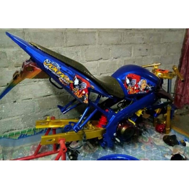 Striping lis sticker variasi yamaha vixion lama/old 2007-2012 "the JOKER" merah-biru-hitam-putih