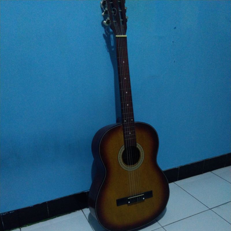 Gitar Akustik Preloved