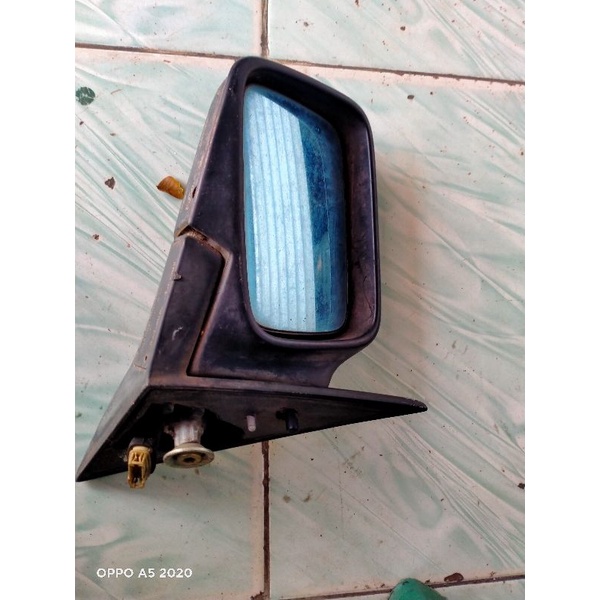 spion BMW 5 (E34) kiri
