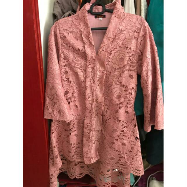 PRELOVED atasan kebaya brokat