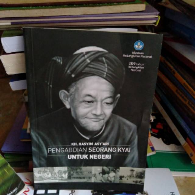 

buku pengabdian seorang kyai