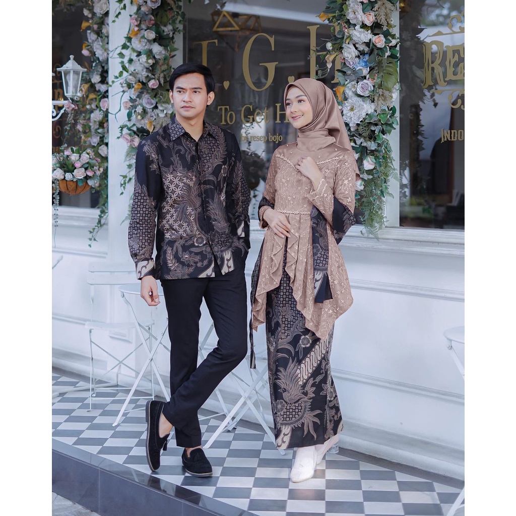 ADA ANAK -SHOPASHOP SOLO BATIK Kebaya Couple Mahala Sarimbit Kebaya Couple Modern Kebaya Wisuda Lamaran Baju Tunangan Batik Brukat Terbaru Baju Couple Kondangan Terbaru 2023