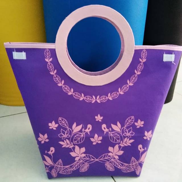

Tas Hajatan / Aqiqah Box 20 x 20 pegangan Bulat