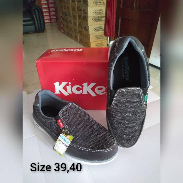 Sepatu Casual Slip On Kerja Kickers Pria