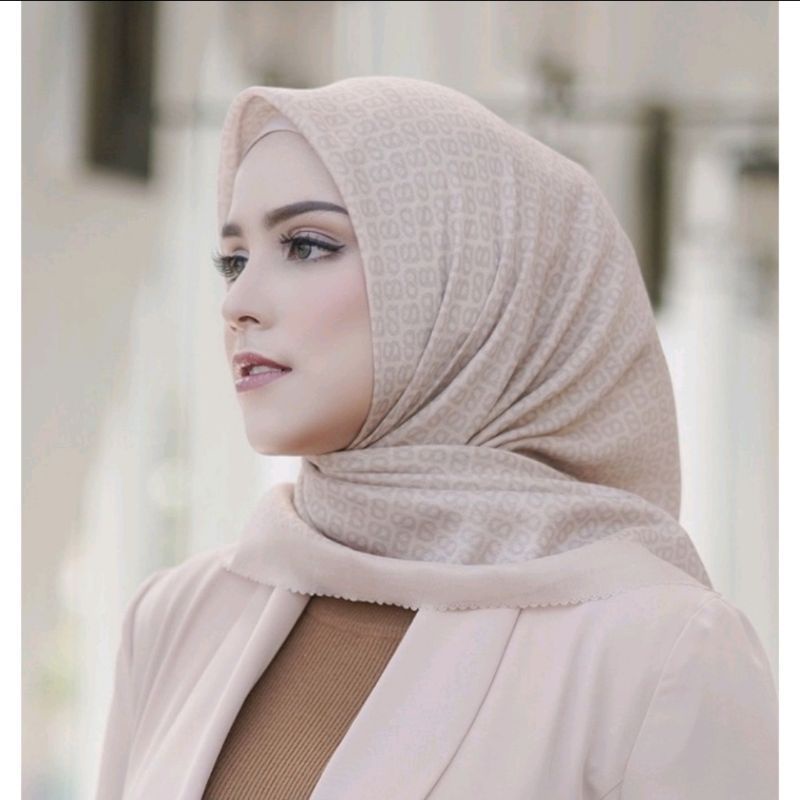 Preloved Buttonscarves Tapis Square Voal Butter