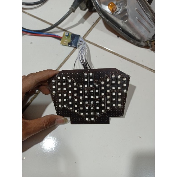 stoplamp running Nouvo z 8 mode otomatis PNP berikut fitting lampu