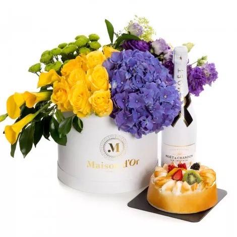 

Bloom Box Flower Bulat Round / Kotak Bunga Kotak Kado