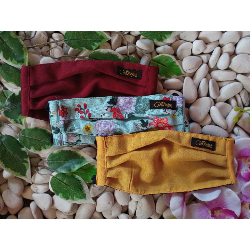 Masker serut hijab