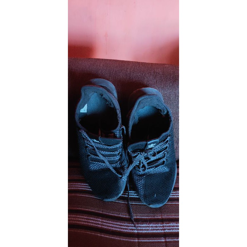 sepatu adidas tubular original