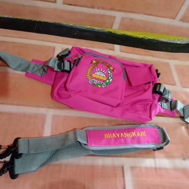 Tas bhayangkari multifungsi