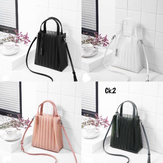 New Arrival  ♥
*Charles and Keith Translucent Tote Bag #CK2*