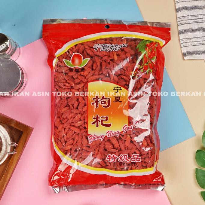 

Goji Berry Premium Quality 500gram / Gojiberry Kiche Kichi KiciJiu Ji - 500 GRAM (Ready~stok)