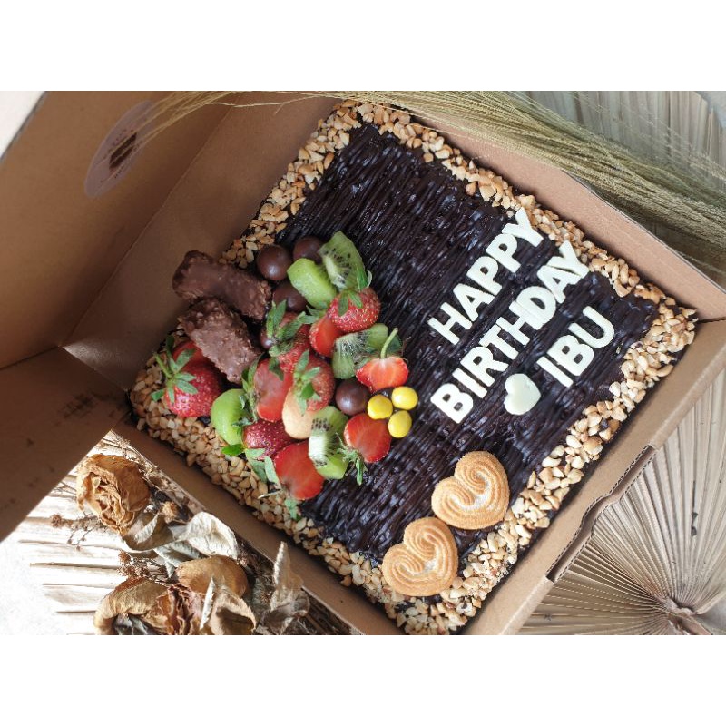 

fruit Brownies Request Huruf B'day | Anniversary | Barakallah Fii Umrik