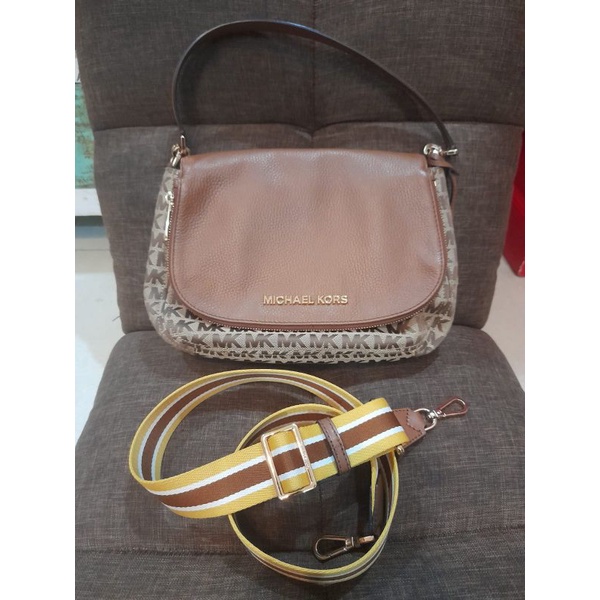 PRELOVED - MK bedford shoulder bag