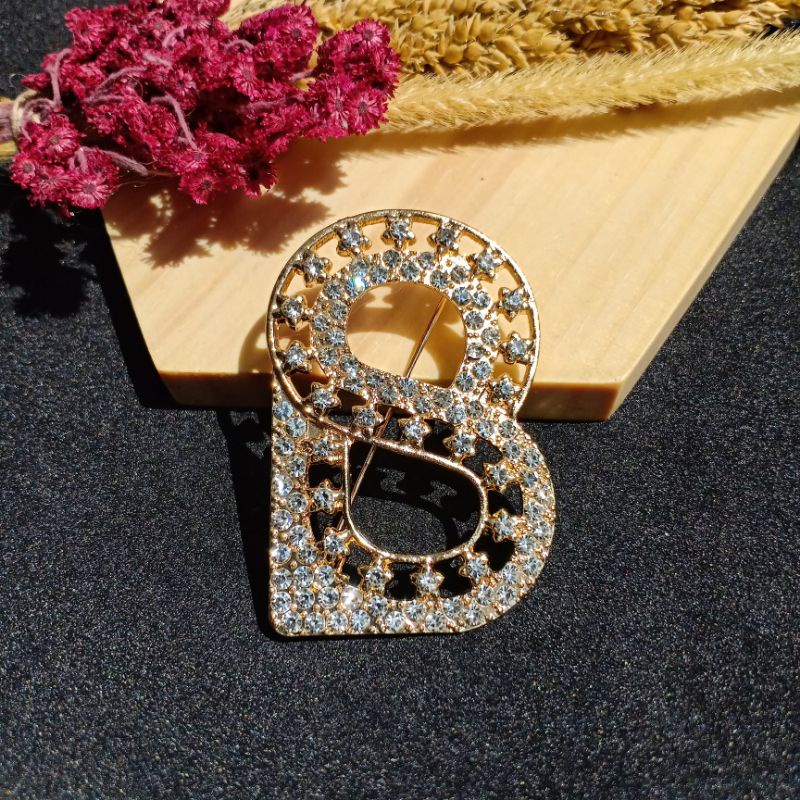 Brooch Buttonscarves KW//Bros Buttonscarves Polos/Mata/Mutiara-B00-GOLD