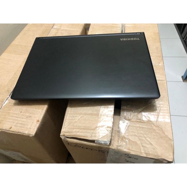 Laptop Toshiba Portege R30C - Core i5 Gen 6 - SSD 256 - Win 10 - Murah Slim