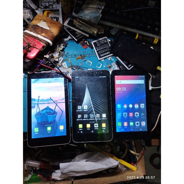 Tablet Android Advan Evercoss 4G RAM 1gb Normal