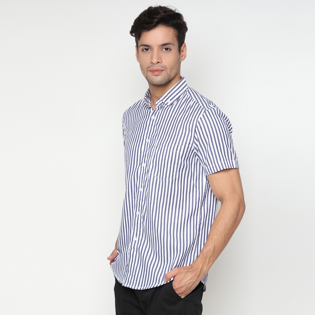 Zaffa Kemeja Polos Pria Lengan Panjang Salur Formal Kerja Hitam Basic Shirt Slimfit