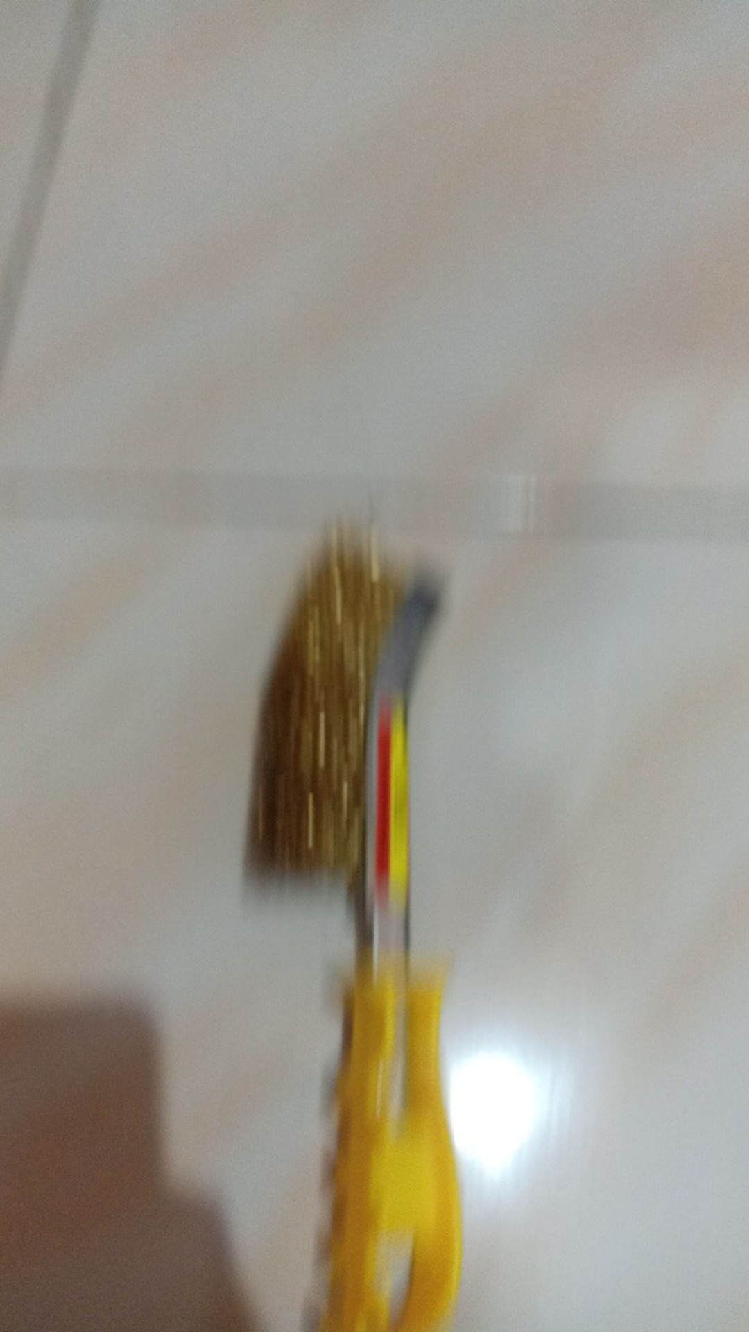 Sikat Kawat Baja Kuningan Scratch Brush Gagang Plastik Bison D84000