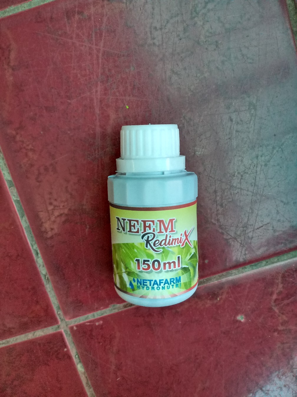 Pestisida Fungisida Insektisida Organik Neem Oil Plus - 100ml