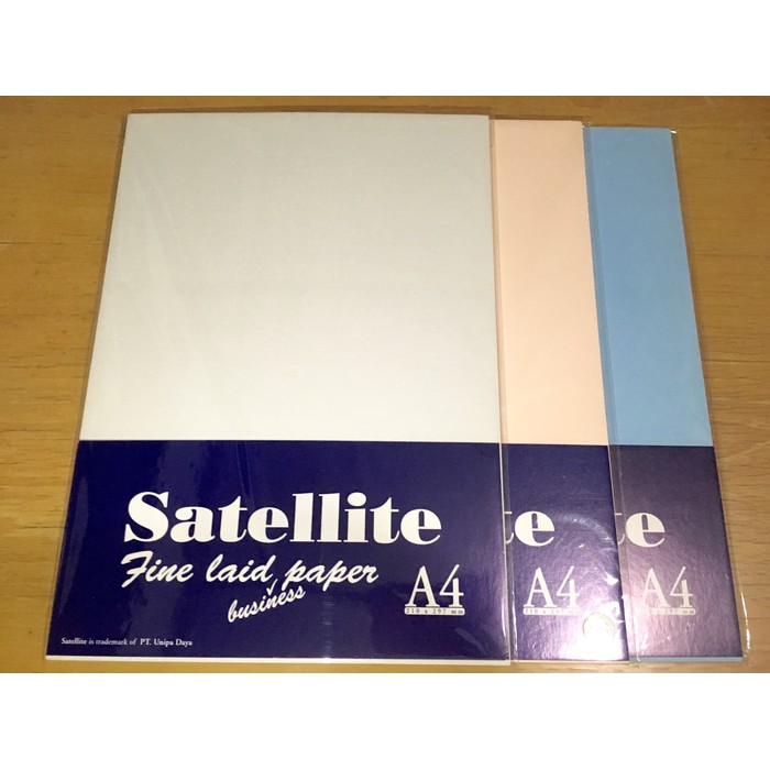 

KERTAS SATELITE - A4-90GR/M2/10SHEETS - IMPORT