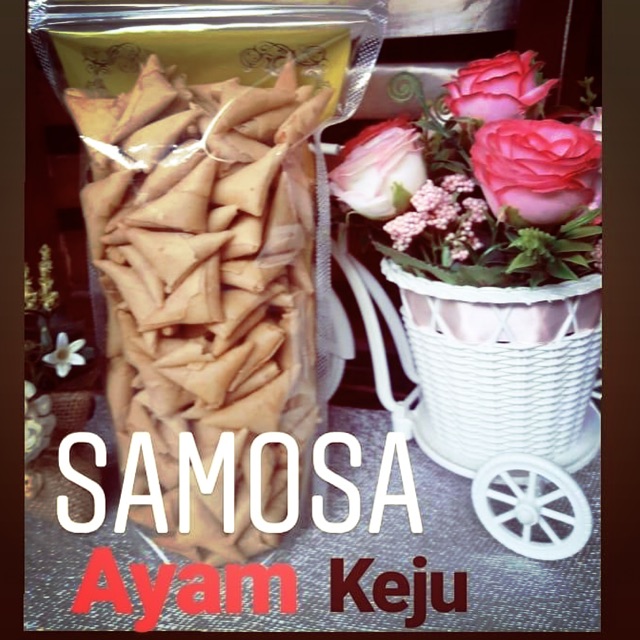 

Samosa mini ayam keju